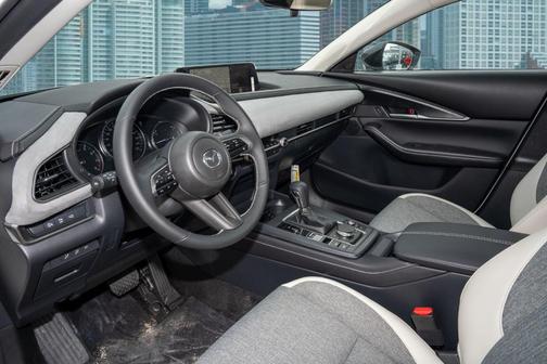 Snowflake White Pearl 2026 Mazda CX-30 2.5 S Aire Edition