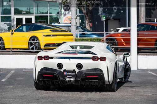2022 Ferrari SF90 Spider Base