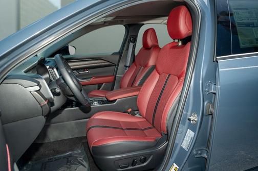 2025 Mazda CX-50 Hybrid Premium Plus Package