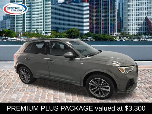 Chronos Gray Metallic 2022 Audi Q3 45 S line Premium