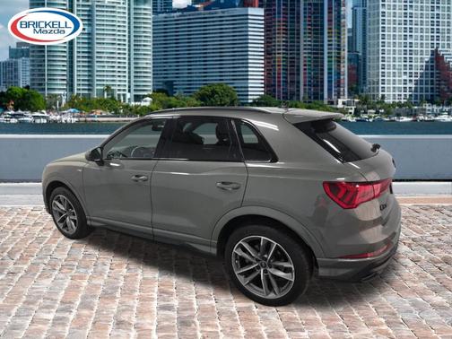 Chronos Gray Metallic 2022 Audi Q3 45 S line Premium