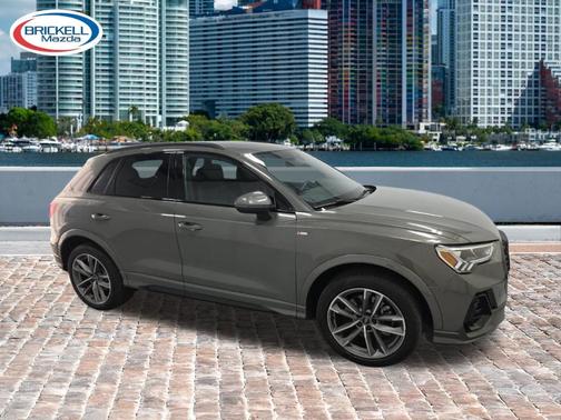 Chronos Gray Metallic 2022 Audi Q3 45 S line Premium