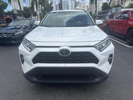 Super White 2021 Toyota RAV4 XLE