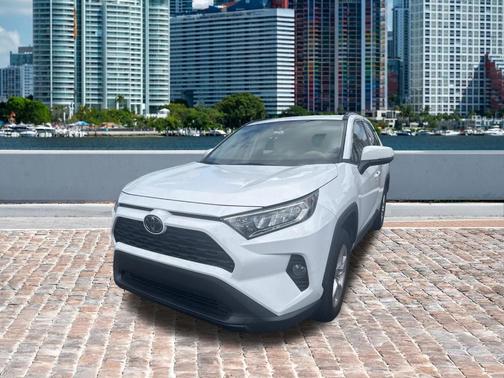 Super White 2021 Toyota RAV4 XLE