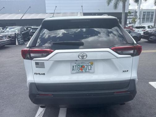 Super White 2021 Toyota RAV4 XLE