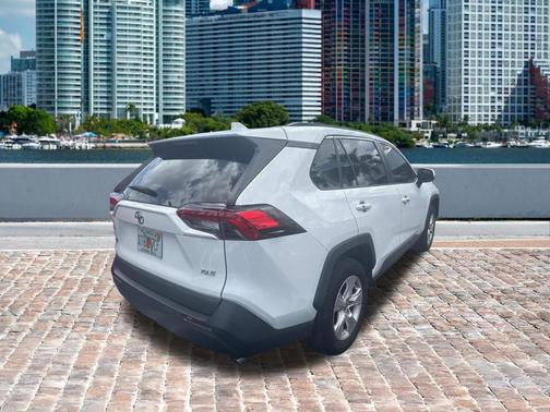 Super White 2021 Toyota RAV4 XLE