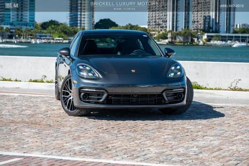 2023 Porsche Panamera Platinum Edition