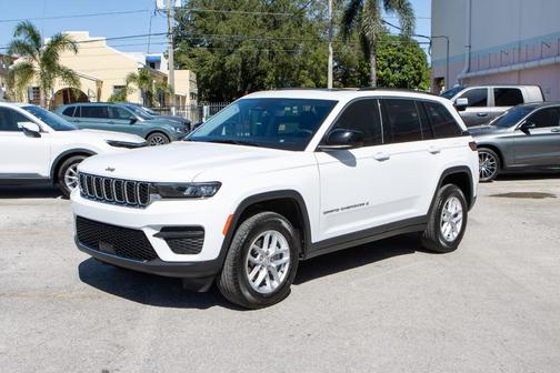 2023 Jeep Grand Cherokee Laredo