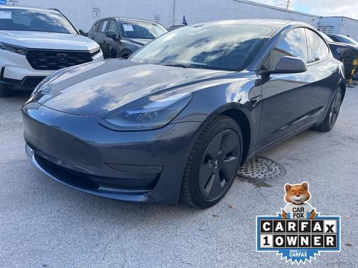 2021 Tesla Model 3 Standard Range Plus