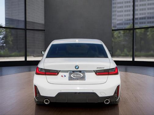 2023 BMW 330 i