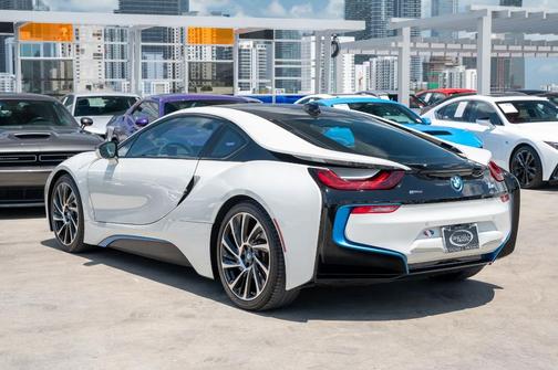 2016 BMW i8 Base