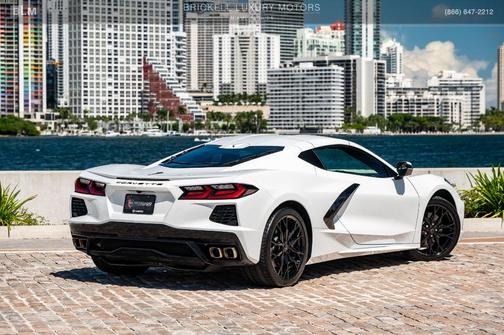 2025 Chevrolet Corvette Stingray w/2LT