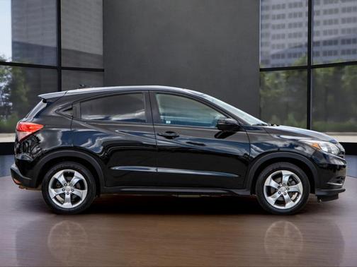 2017 Honda HR-V EX-L w/Navigation