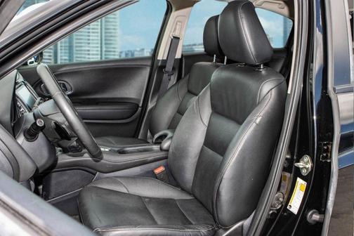 2017 Honda HR-V EX-L w/Navigation