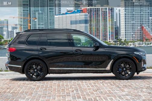 2022 BMW X7 xDrive40i