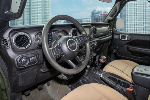 2021 Jeep Gladiator Sport