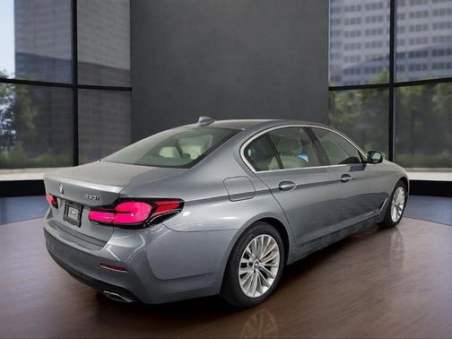 2023 BMW 530 i