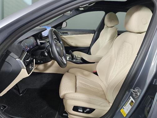 2023 BMW 530 i