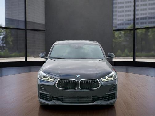 2022 BMW X2 sDrive28i