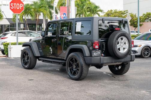 2015 Jeep Wrangler Unlimited Sport