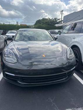 2019 Porsche Panamera 4
