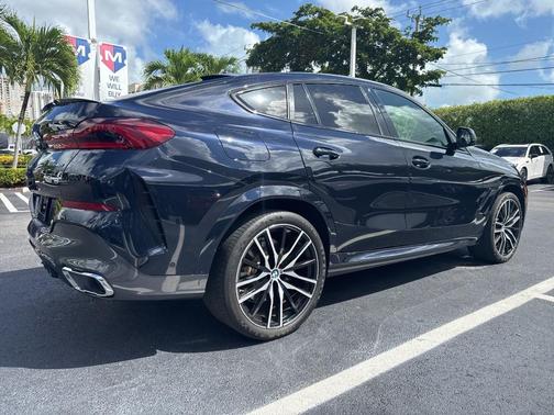 2021 BMW X6 sDrive40i
