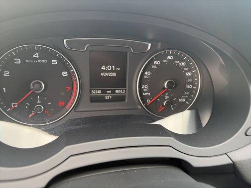 Daytona Gray Pearl Effect 2018 Audi Q3 2.0T Sport Premium