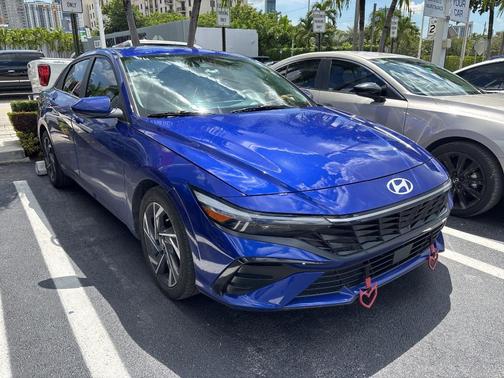 2024 Hyundai ELANTRA SEL