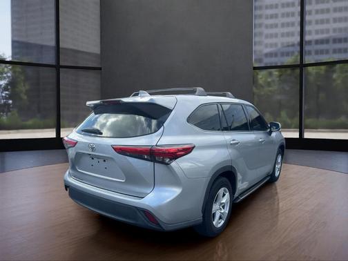2020 Toyota Highlander L