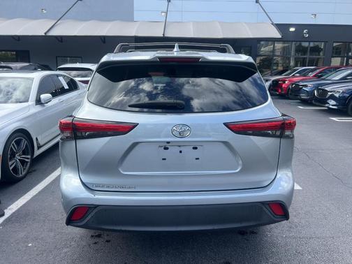 2020 Toyota Highlander L