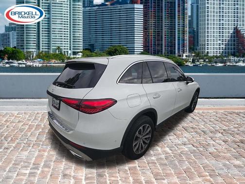 Polar White 2023 Mercedes-Benz GLC 300 Base