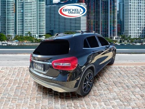 2017 Mercedes-Benz GLA 250 Base 4MATIC