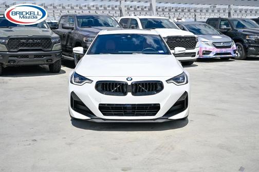 Mineral White Metallic 2024 BMW 230 i