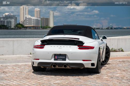 2017 Porsche 911 Carrera S