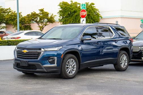 2022 Chevrolet Traverse LT Cloth