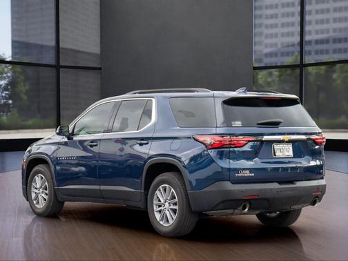 2022 Chevrolet Traverse LT Cloth