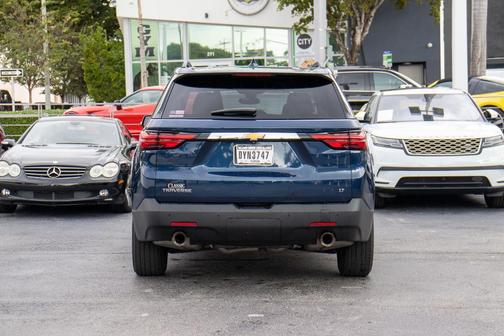 2022 Chevrolet Traverse LT Cloth