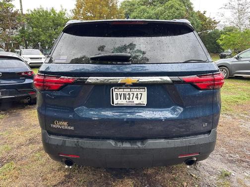 2022 Chevrolet Traverse LT Cloth