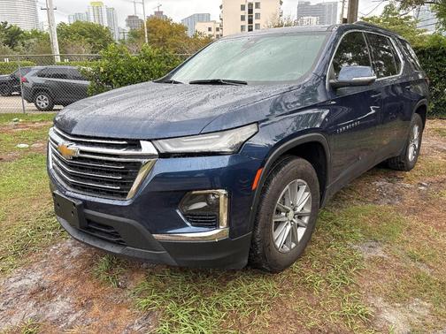 2022 Chevrolet Traverse LT Cloth
