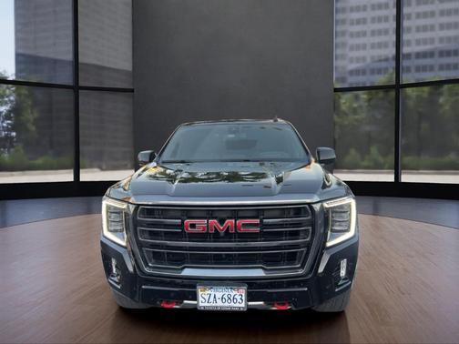 2023 GMC Yukon XL AT4