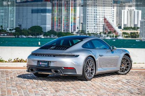 2025 Porsche 911 Carrera S