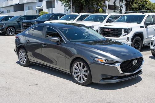 2022 Mazda Mazda3 FWD w/Preferred Package