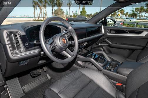 2024 Porsche Cayenne AWD
