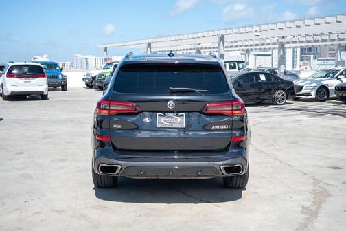 2023 BMW X5 M50i