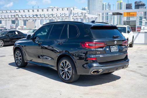 2023 BMW X5 M50i