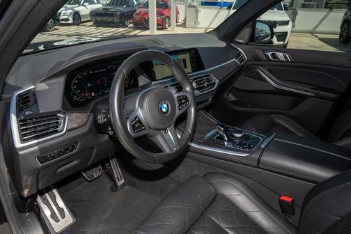 2023 BMW X5 M50i