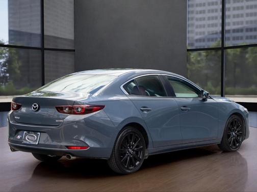 2022 Mazda Mazda3 Carbon Edition