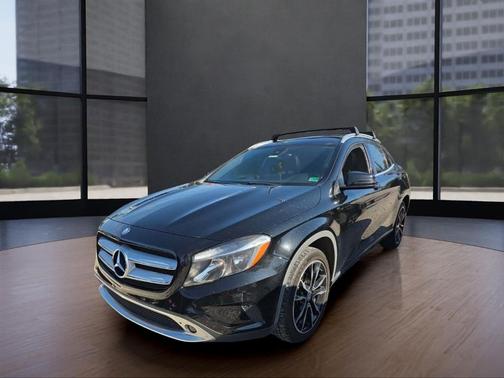 2017 Mercedes-Benz GLA 250 Base 4MATIC