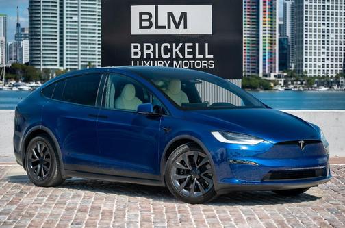 2022 Tesla Model X Base