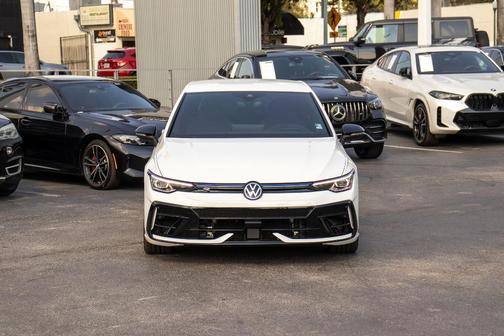 2025 Volkswagen Golf R 2.0T